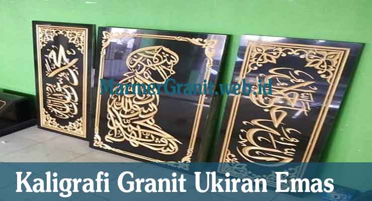 Kaligrafi Granit Ukiran Emas